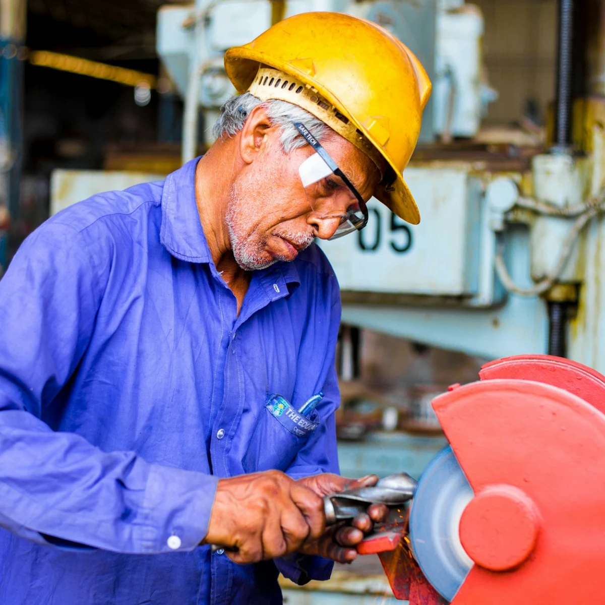 Image of worker in hard hat