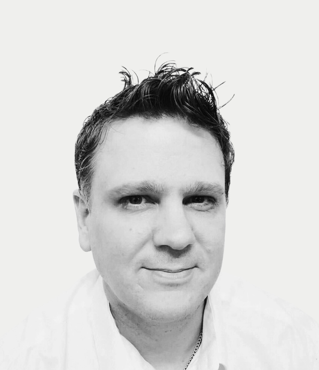 Leigh Ivan Smith Headshot